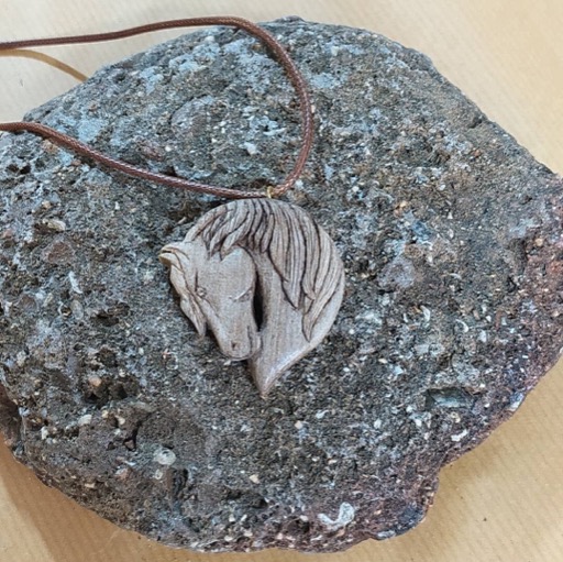 گردن آویزچوب|Iraniart