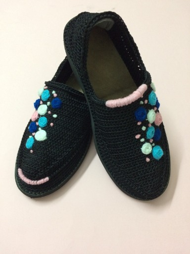 گیوه گلدوزی |گالری شیدرخ 